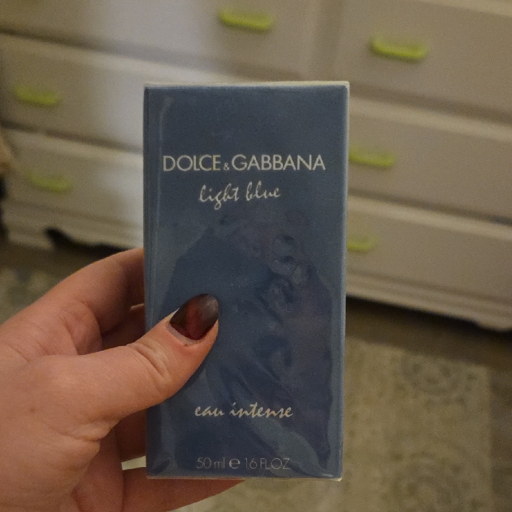 Dolce & Gabbana Light Blue Eau Intense Fragrance